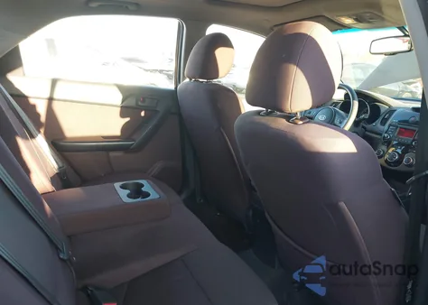 2010 Kia Forte Ex z USA, uszkodzony, nr VIN KNAFU4A25A5297175